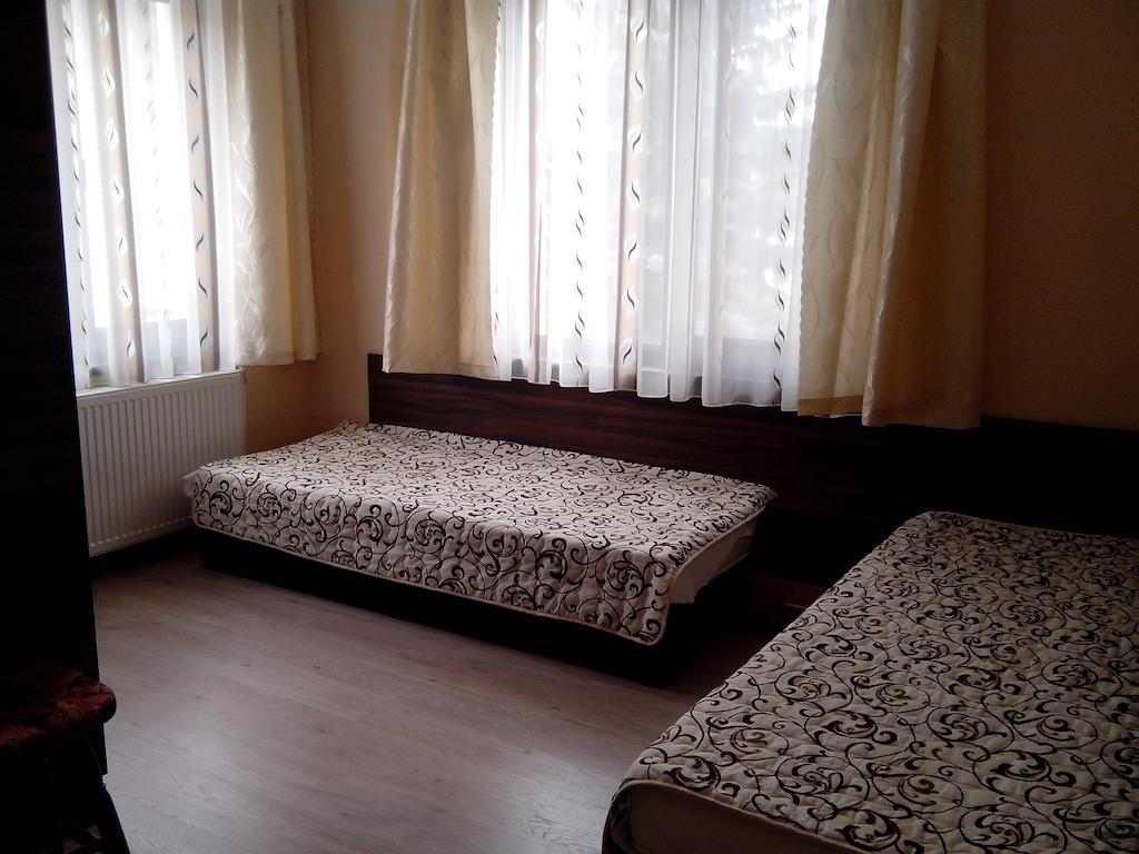 Hotel Advel Guest Hous Madzhare Zimmer foto